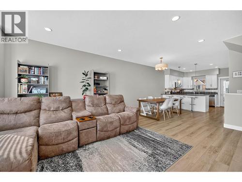 2490 Tuscany Drive Unit# 14, West Kelowna, BC - Indoor Photo Showing Living Room