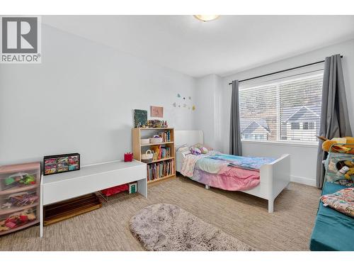 2490 Tuscany Drive Unit# 14, West Kelowna, BC - Indoor Photo Showing Bedroom