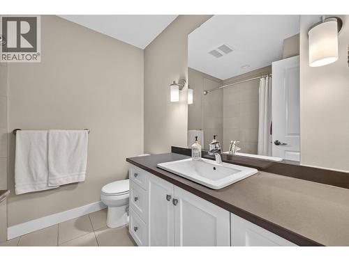 2490 Tuscany Drive Unit# 14, West Kelowna, BC - Indoor Photo Showing Bathroom