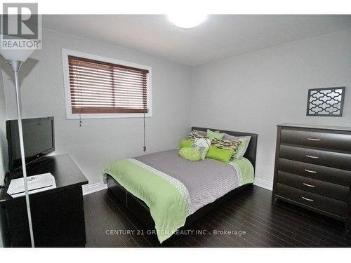 (Main) - 92 Kingsmere Crescent, Brampton, ON - Indoor Photo Showing Bedroom