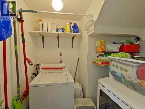 14-4651 Harvie Ave, Powell River, BC - Indoor Photo Showing Laundry Room