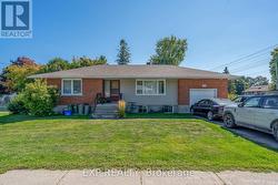 150 MEADOWLANDS DRIVE W  Ottawa, ON K2G 2S5