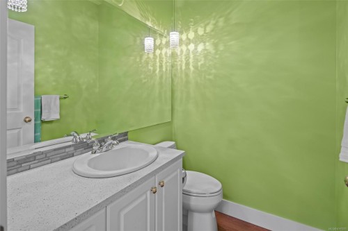 22-126 Hallowell Rd, View Royal, BC 