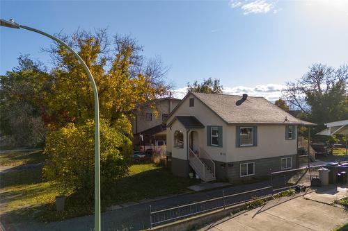 1025 Laurier Avenue  Kelowna, BC V1Y 6B2