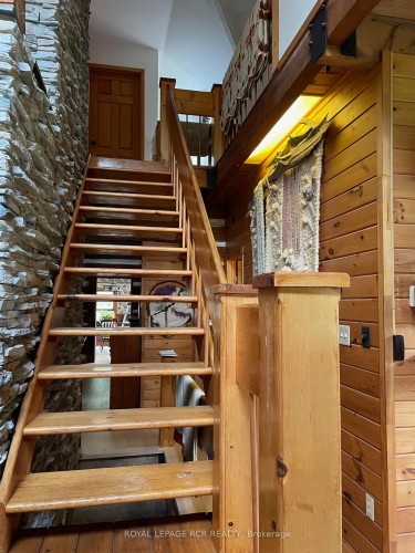 875122 5Th Line E, Mono, ON - Indoor Photo Showing Other Room