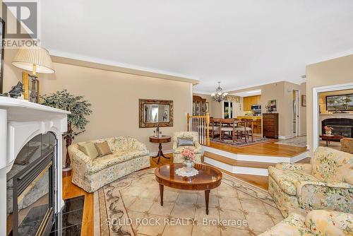 471 Tillbury Avenue, Ottawa, ON - Indoor Photo Showing Living Room With Fireplace