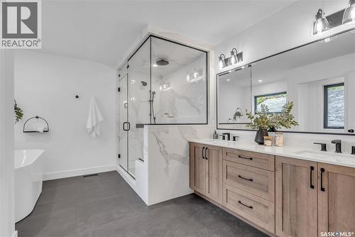 1121 13Th Street E, Saskatoon, SK - Indoor Photo Showing Bathroom