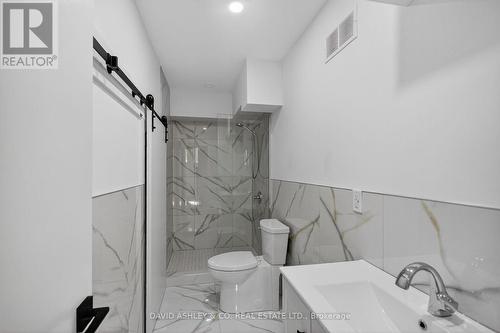 612 Tweedsmuir Avenue, Ottawa, ON - Indoor Photo Showing Bathroom