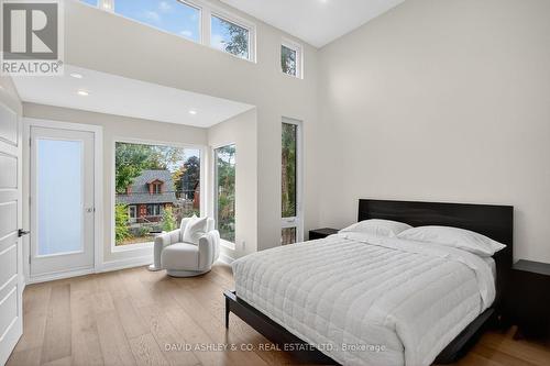 612 Tweedsmuir Avenue, Ottawa, ON - Indoor Photo Showing Bedroom