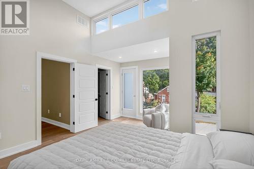 612 Tweedsmuir Avenue, Ottawa, ON - Indoor Photo Showing Bedroom