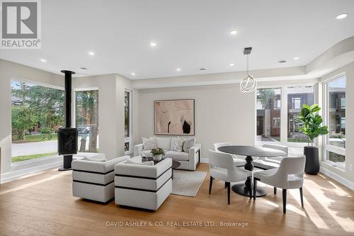 612 Tweedsmuir Avenue, Ottawa, ON - Indoor