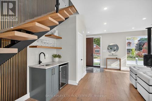 612 Tweedsmuir Avenue, Ottawa, ON - Indoor