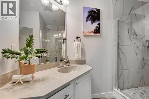 1765 Leckie Road Unit# 115, Kelowna, BC - Indoor Photo Showing Bathroom