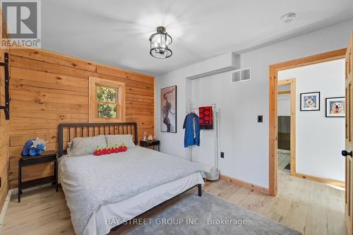 50 River Bend Drive, Kawartha Lakes, ON - Indoor Photo Showing Bedroom