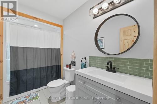 50 River Bend Drive, Kawartha Lakes, ON - Indoor Photo Showing Bathroom