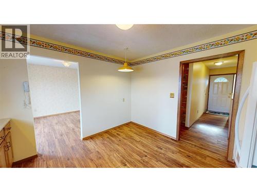 700 15Th Street S, Cranbrook, BC - Indoor Photo Showing Other Room