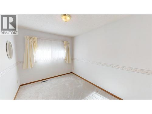 700 15Th Street S, Cranbrook, BC - Indoor Photo Showing Other Room