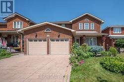 44 WEXFORD ROAD  Brampton, ON L6Z 2W3