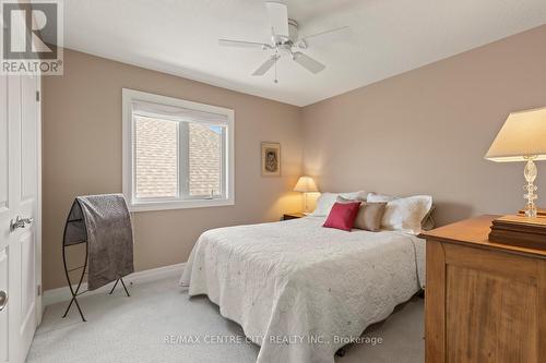 24 - 2081 Wallingford Avenue, London North (North R), ON - Indoor Photo Showing Bedroom