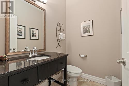 24 - 2081 Wallingford Avenue, London North (North R), ON - Indoor Photo Showing Bathroom