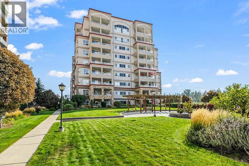 1967 Underhill Street Unit# 704, Kelowna, BC - Outdoor With Facade