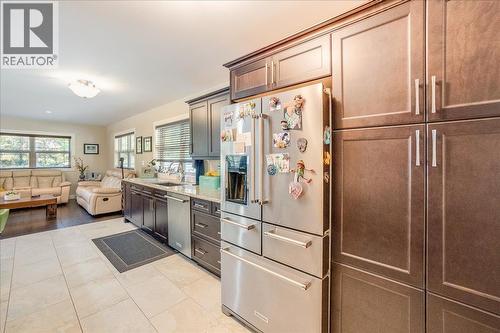 6010 Harrop-Procter Road, Nelson, BC - Indoor Photo Showing Kitchen