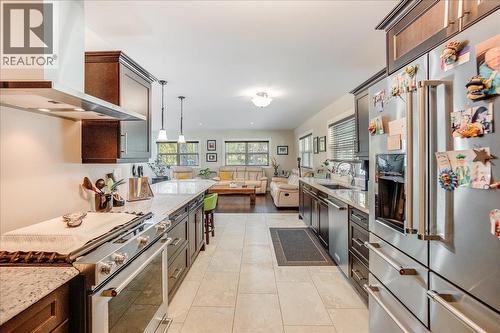 6010 Harrop-Procter Road, Nelson, BC - Indoor Photo Showing Kitchen With Upgraded Kitchen