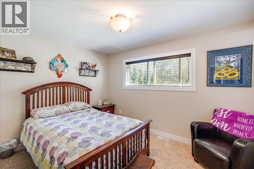 6010 Harrop-Procter Road, Nelson, BC - Indoor Photo Showing Bedroom