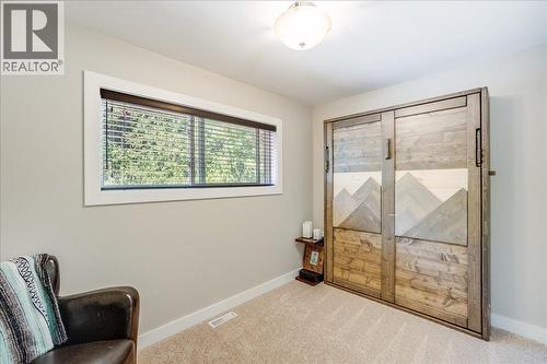 6010 Harrop-Procter Road, Nelson, BC - Indoor
