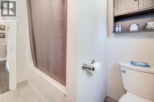 6010 Harrop-Procter Road, Nelson, BC - Indoor Photo Showing Bathroom