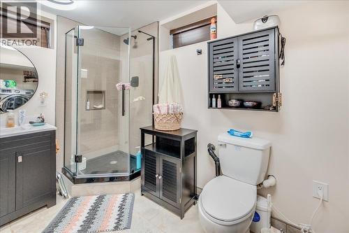 6010 Harrop-Procter Road, Nelson, BC - Indoor Photo Showing Bathroom