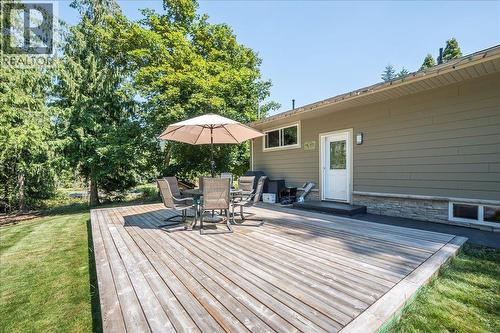 6010 Harrop-Procter Road, Nelson, BC - Outdoor With Deck Patio Veranda With Exterior