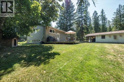 6010 Harrop-Procter Road, Nelson, BC - Outdoor
