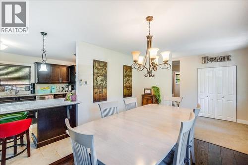 6010 Harrop-Procter Road, Nelson, BC - Indoor Photo Showing Dining Room