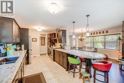 6010 Harrop-Procter Road, Nelson, BC - Indoor Photo Showing Kitchen With Double Sink With Upgraded Kitchen