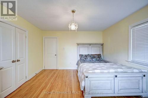 1235 Old River Road, Mississauga, ON - Indoor Photo Showing Bedroom