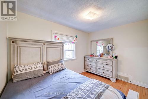 1235 Old River Road, Mississauga, ON - Indoor Photo Showing Bedroom