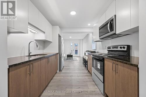 8 - 182 Bridge Crescent, Minto, ON - Indoor Photo Showing Kitchen With Upgraded Kitchen