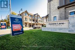 14 FOLCROFT STREET  Brampton, ON L6Y 0B6