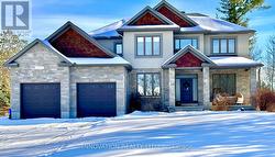 115 EAGLE CREEK COURT  Ottawa, ON K0A 1T0