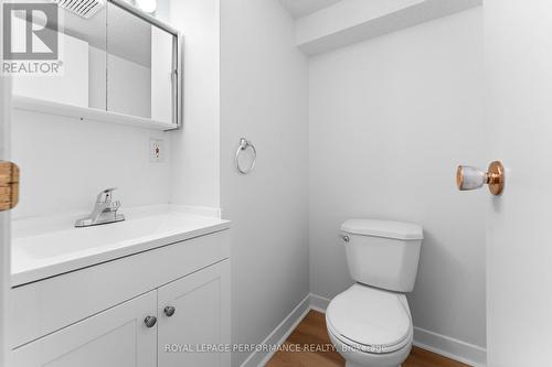 45 Old Sunset Boulevard, Ottawa, ON - Indoor Photo Showing Bathroom