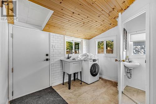 317 Beachview Avenue, Fort Erie (Crescent Park), ON - Indoor Photo Showing Laundry Room