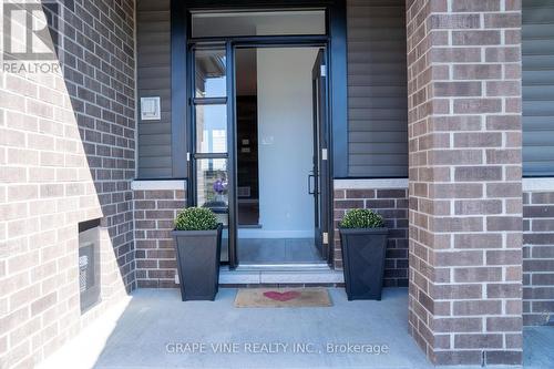 2057 Caltra Crescent, Ottawa, ON - Outdoor With Exterior