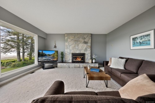 3440 Sandpiper Dr, Courtenay, BC 