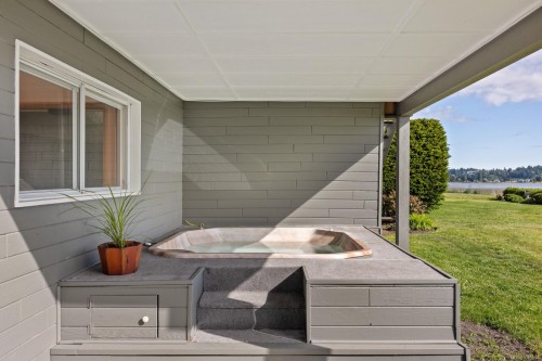 3440 Sandpiper Dr, Courtenay, BC 