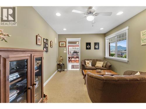 519 5Th Street, Vernon, BC - Indoor