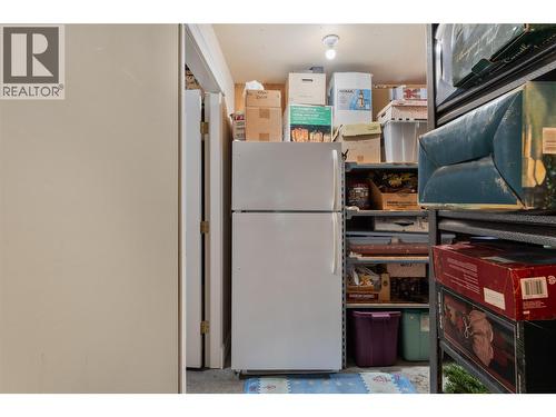 519 5Th Street, Vernon, BC - Indoor