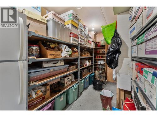 519 5Th Street, Vernon, BC - Indoor