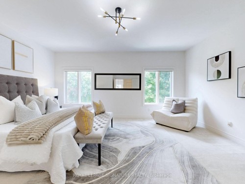 2238 Lyndhurst Drive, Oakville, ON - Indoor Photo Showing Bedroom