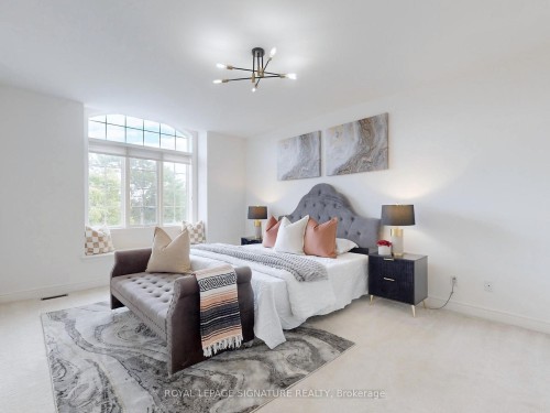 2238 Lyndhurst Drive, Oakville, ON - Indoor Photo Showing Bedroom